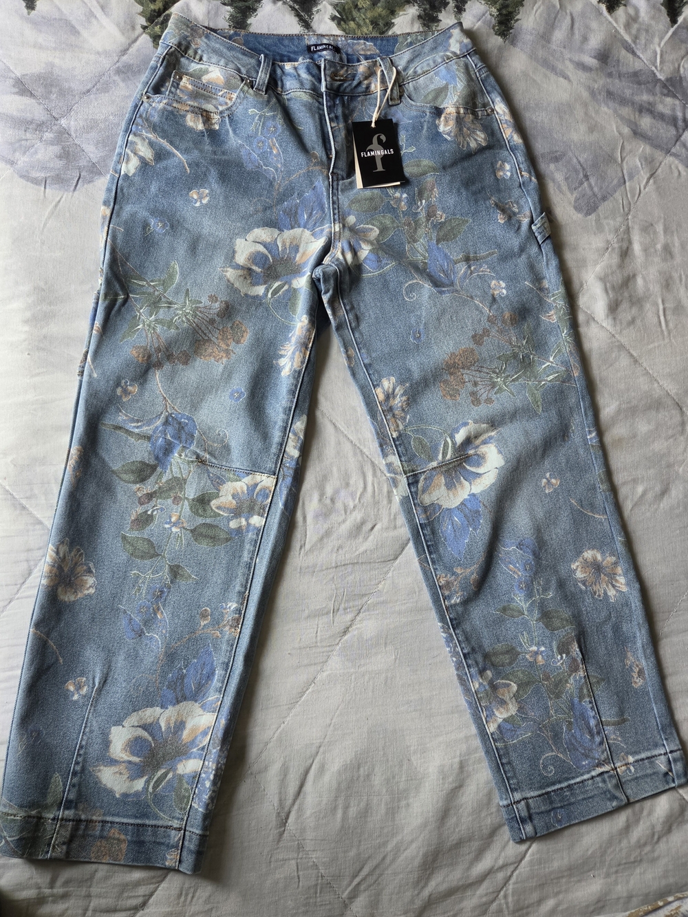 Floral Straight-Leg Jeans in Light Blue by Flamingals
